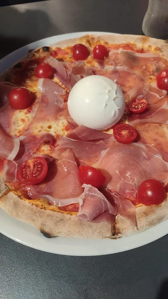 Cleopatra_Cairo Montenotte_slider_image_2