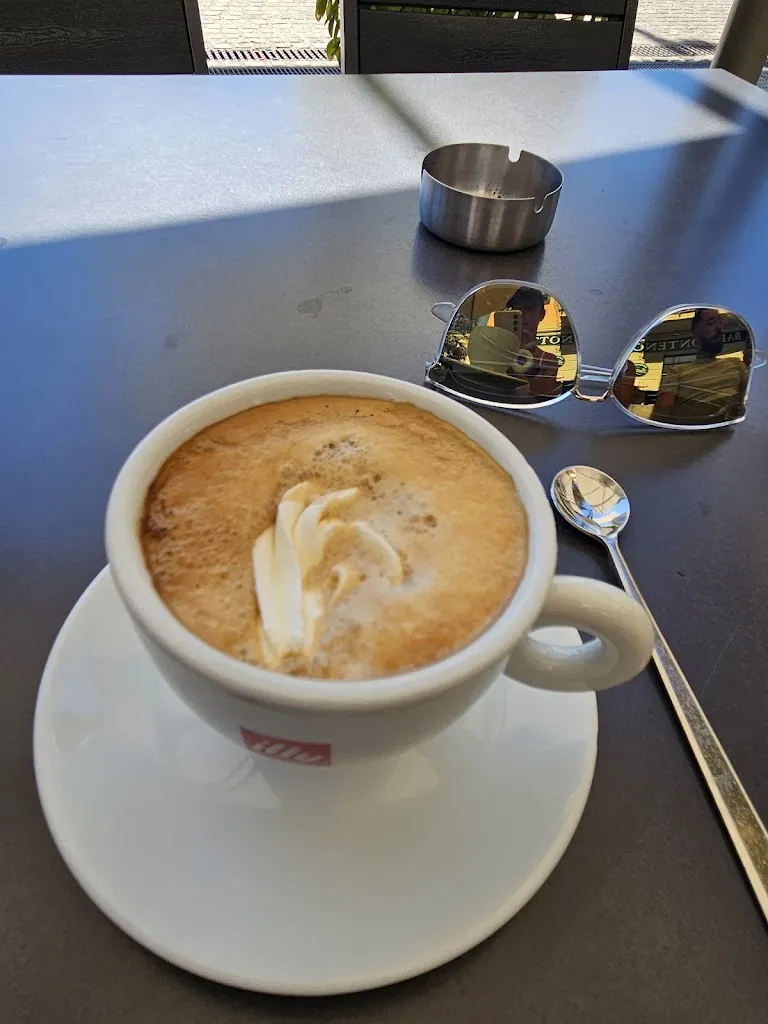 nina morga_Montenotte - Bar & Gelateria_Cairo Montenotte_review