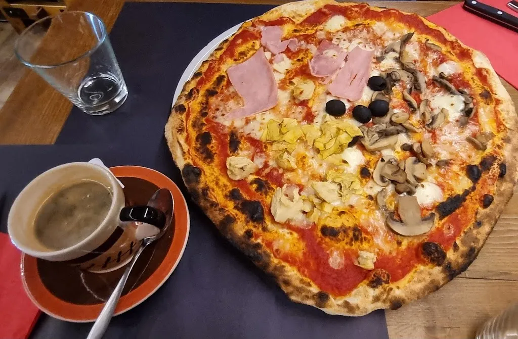 Lee Ling_Pizzeria Ristorante du Tunnel_Courmayeur_review