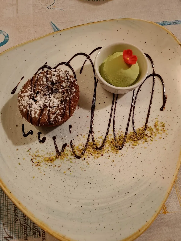 Sebastian Hares_La Gritta Bordigotta_Bordighera_review