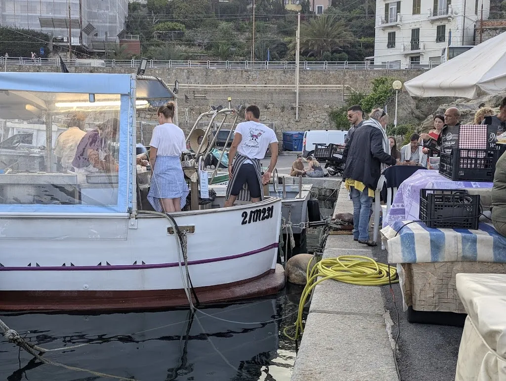 Andrea Sartori_Ittiturismo Luna Rossa_Bordighera_review