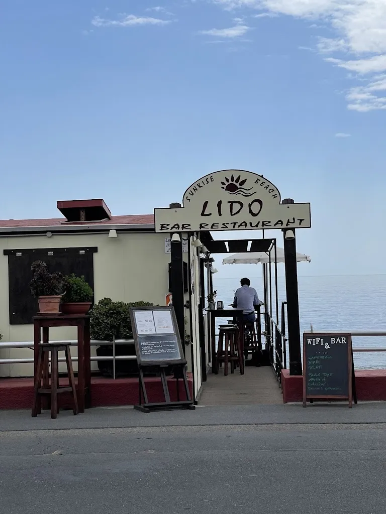 Penelope Antonio_Lido Beach_Bordighera_review