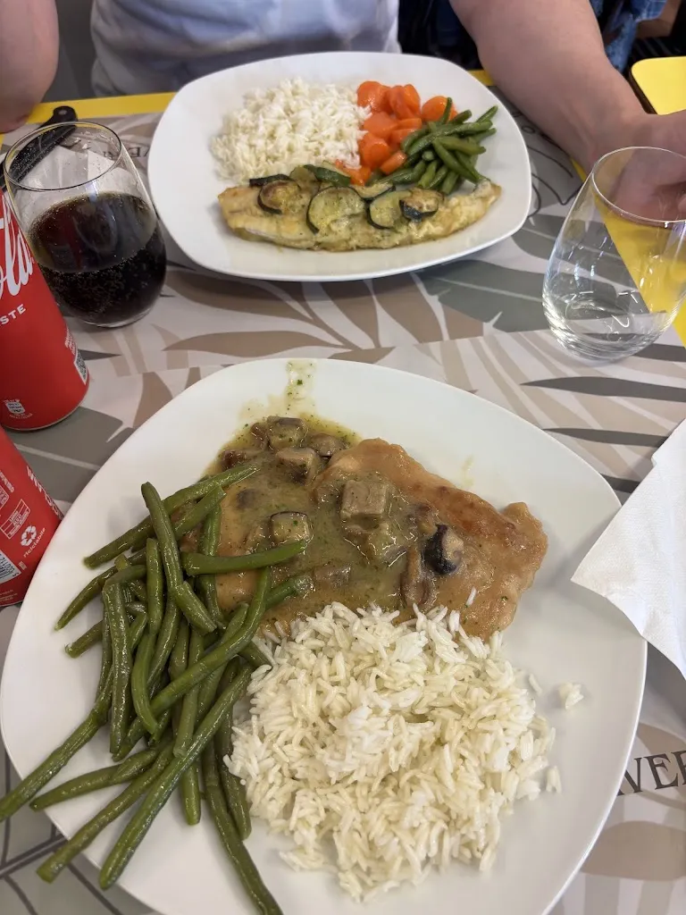 Ola Długołęcka_Taverna 2_Bordighera_review