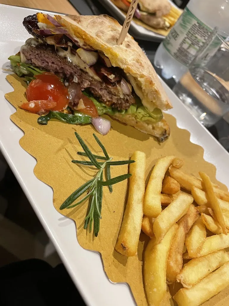 Kyoko W_Il Quartino - pizza o panino_Bordighera_review