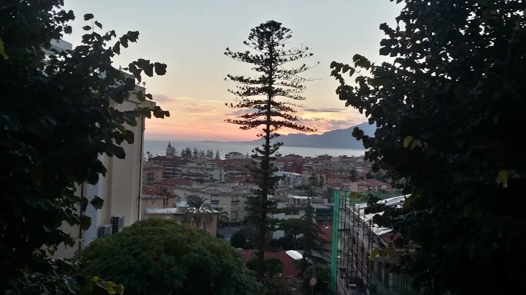 Pär Håkan Bergström_Dormiusa Ristoro_Bordighera_review