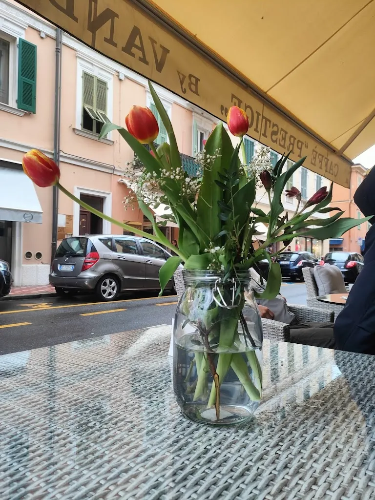 Emma Gazzano_Prestige 81 Bordighera_Bordighera_review