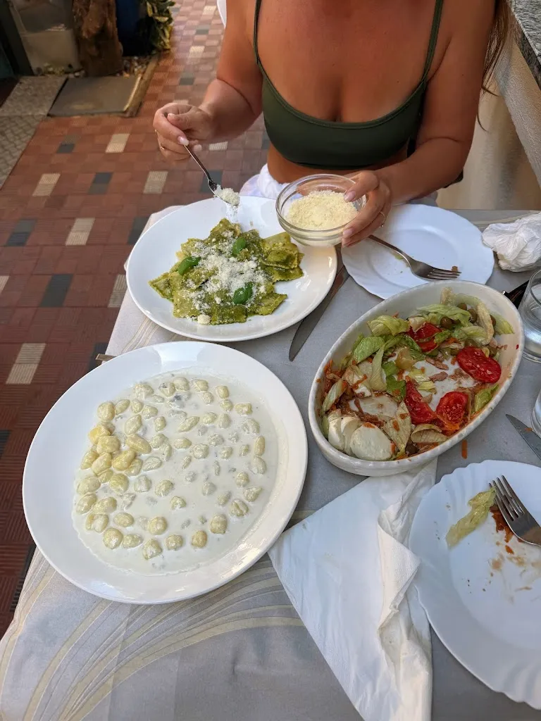 Durand Léa_Ristorante Pizzeria Griglieria da Monica_Bordighera_review