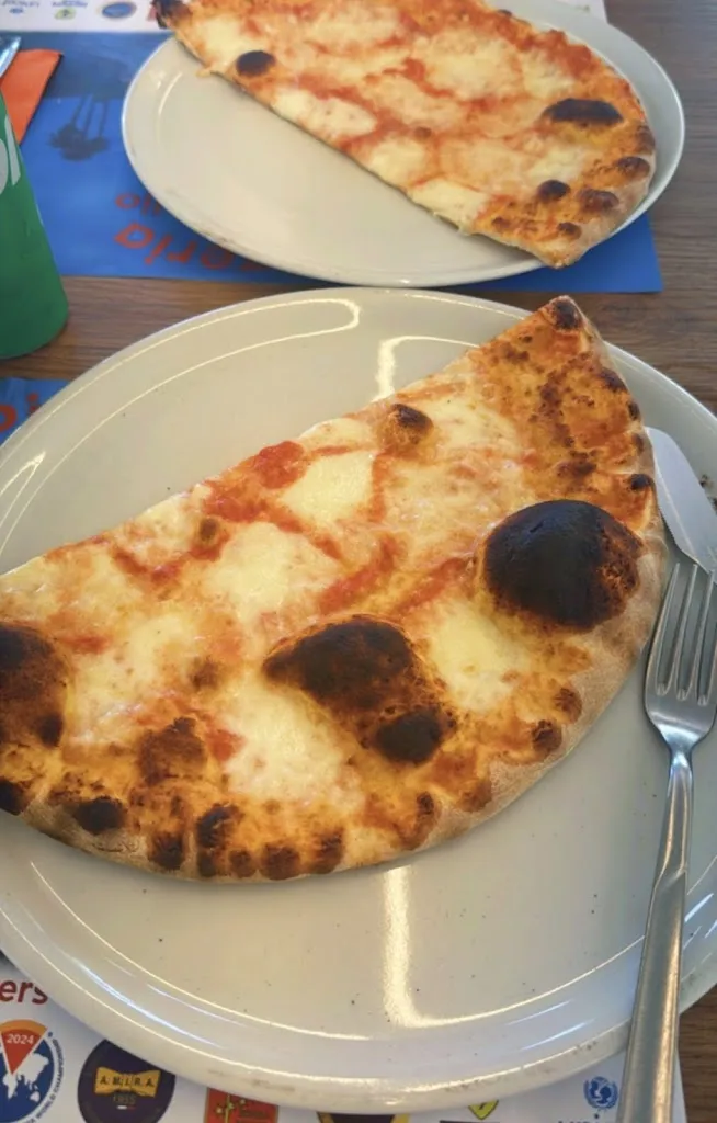 Natasha T_Pizzeria Sant'Ampelio_Bordighera_recensione