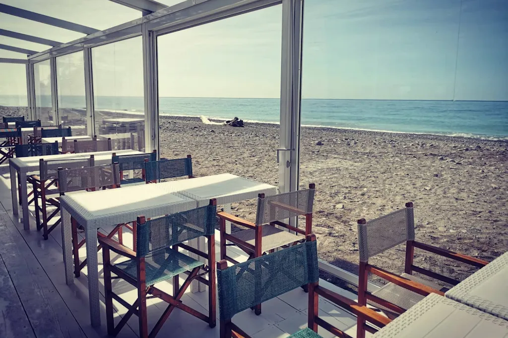 Osteria i fra i restaurant in Camporosso