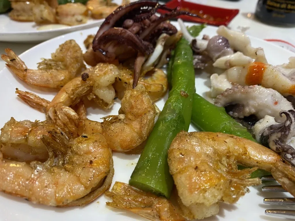 Narek Badintaraphuwadol_Sushi Fan Ristorante_Camporosso_review