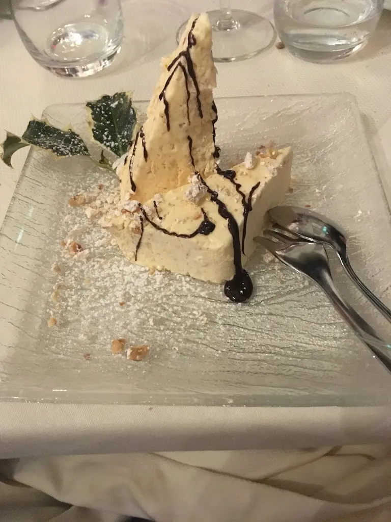 Marc Andre Manfredi_La Loggia_Camogli_recensione