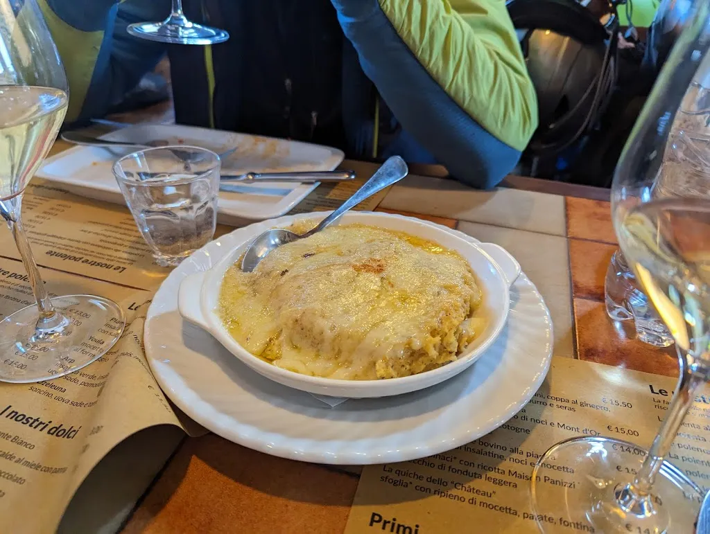 Traveler McShmaveler_Chateau Branlant_Courmayeur_review