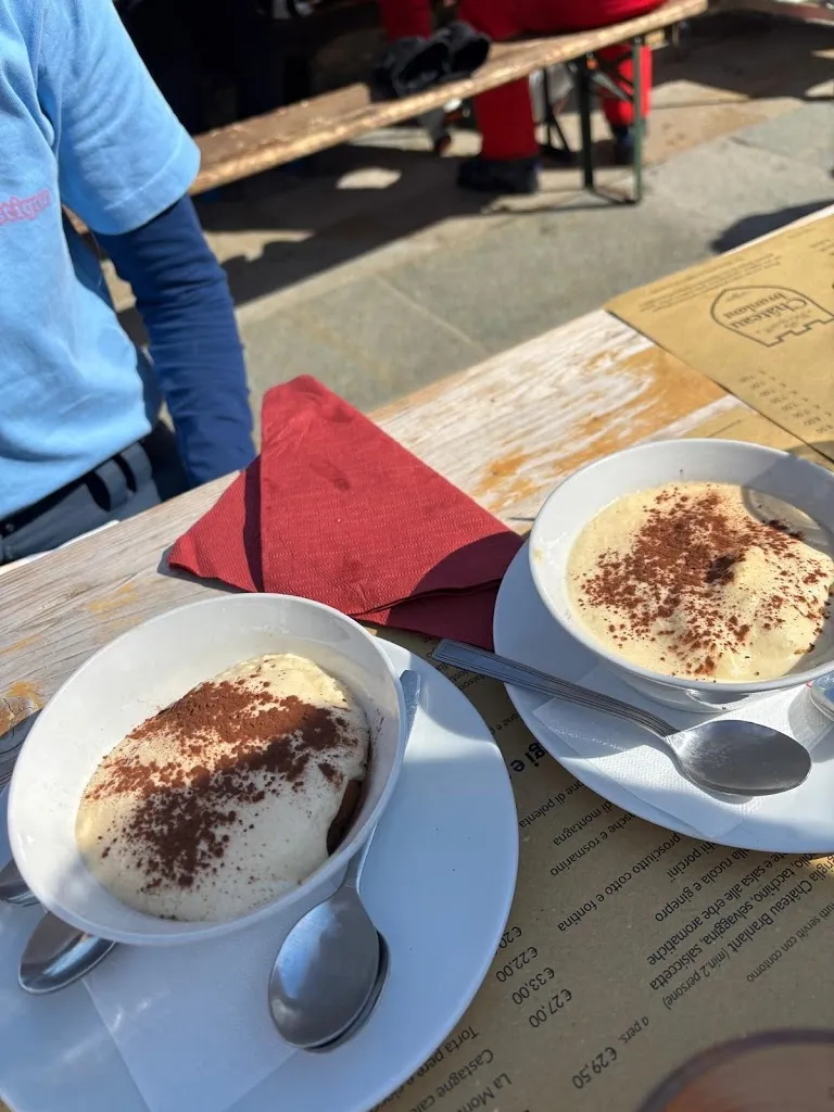 Jessica Douglas_Chateau Branlant_Courmayeur_review