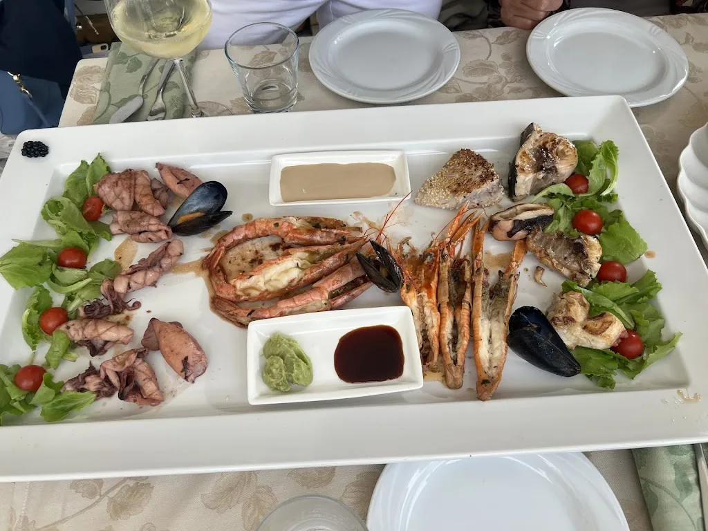 Марічка Костинян_Al Molo 16_Camogli_review