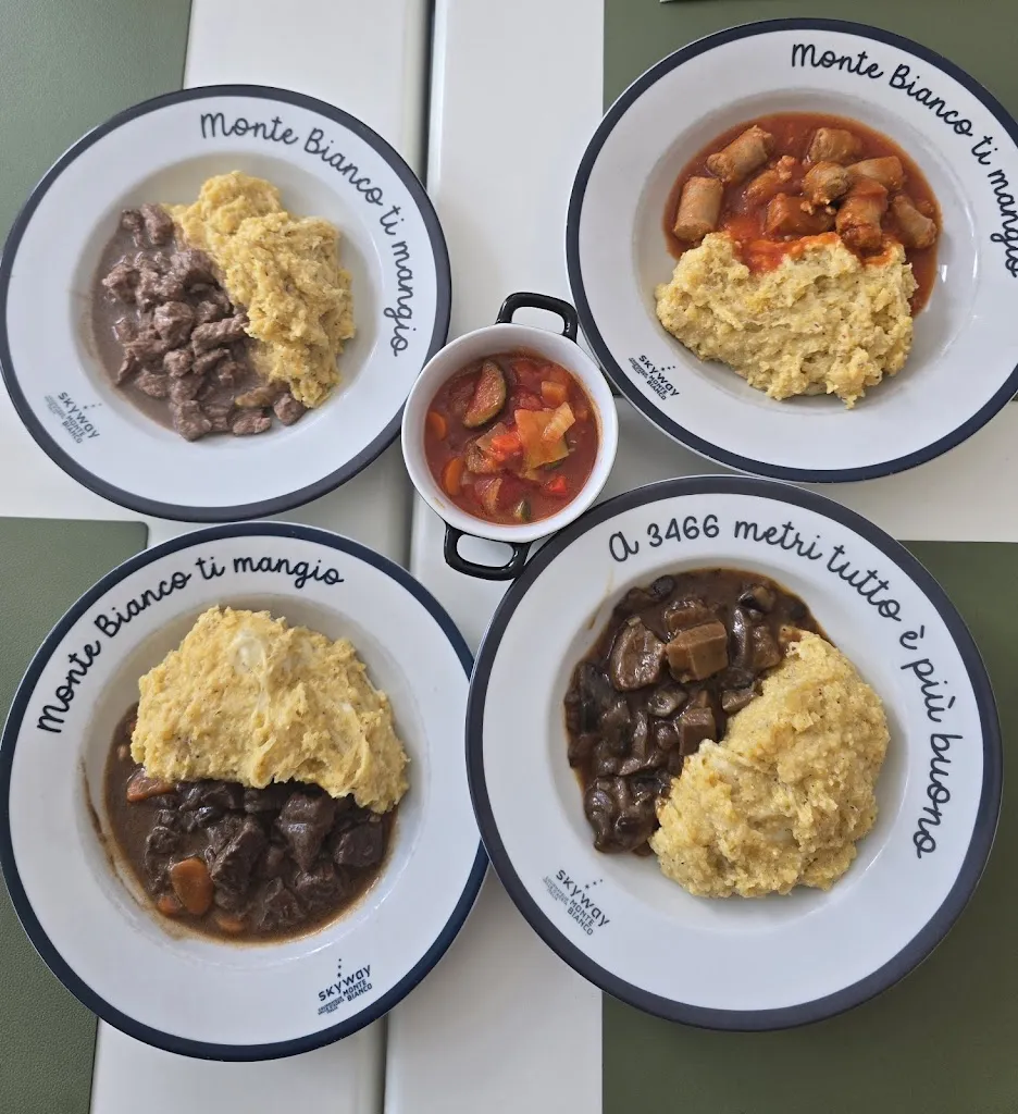 Kartell Bistrot Panoramic_Courmayeur_slider_image_3