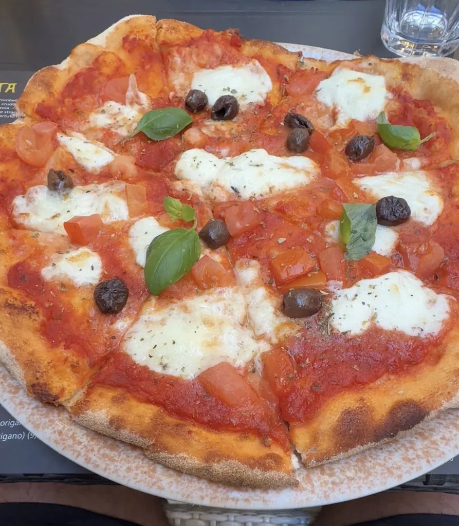 Andrea Carollo_Fa Fumme - Pizzeria Farinata Cucina Del Territorio_Campochiesa_review