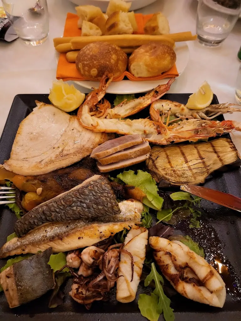 Ahmed Selim_La Dolce Vita_Campochiesa_review