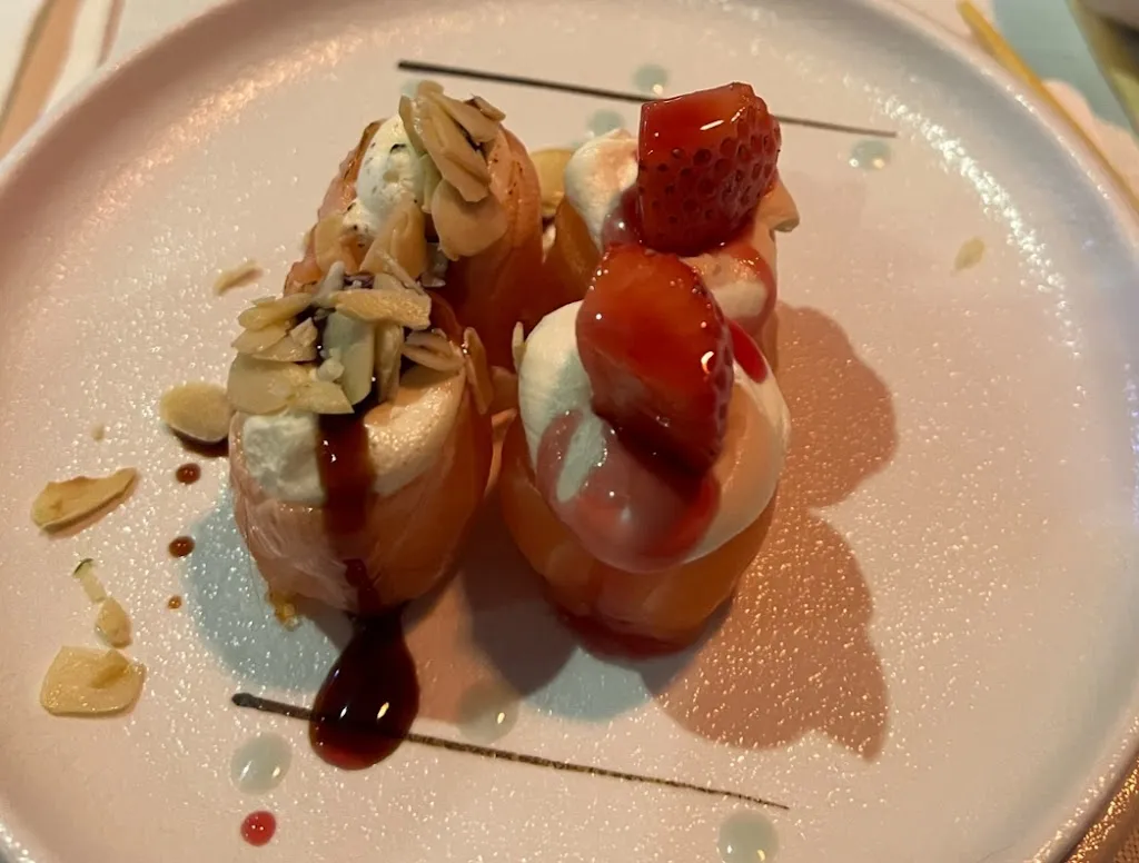 Ana J_Mirador Poke, sushi e Cocktail Bar Albenga_Campochiesa_recensione