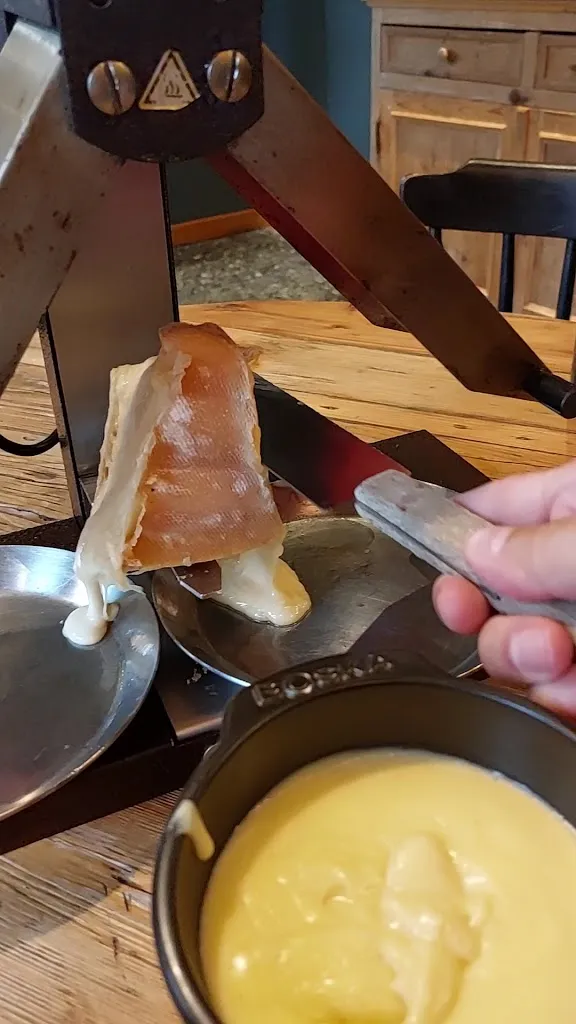 Fernandell Brasserie Raclette_Courmayeur_slider_image_2