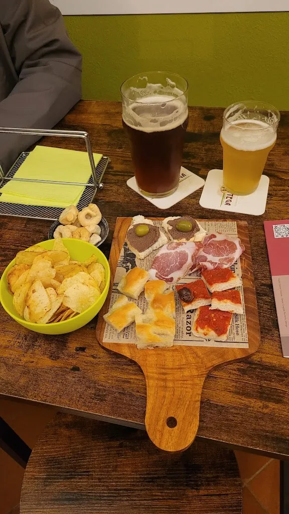 Aleja Buitrago_La bottega del 44_Campochiesa_review