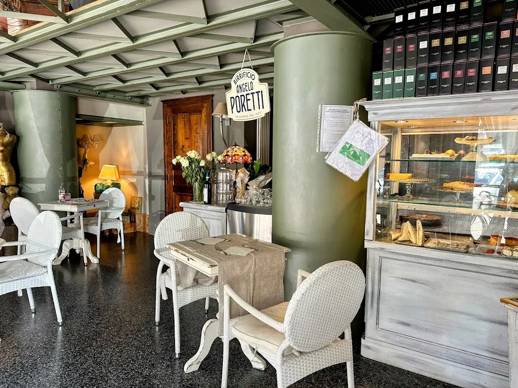 Nat Boo_Peter's coffee house_Campochiesa_review