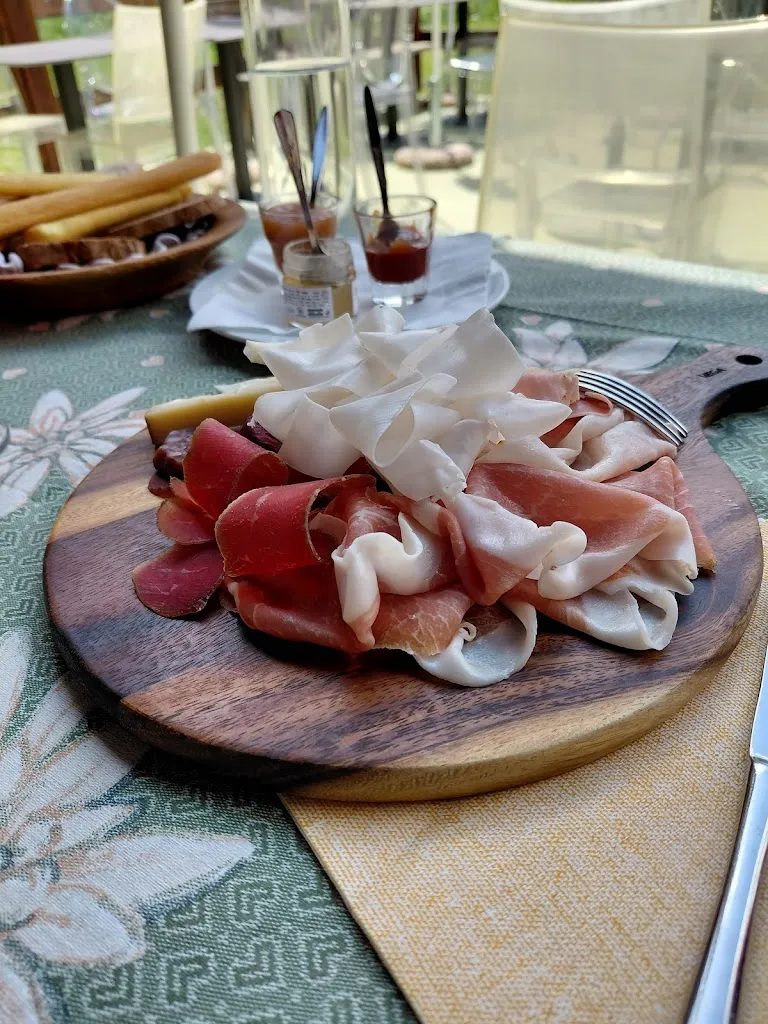 Leonard Brown_La Grolla Chalet & Restaurant_Courmayeur_review