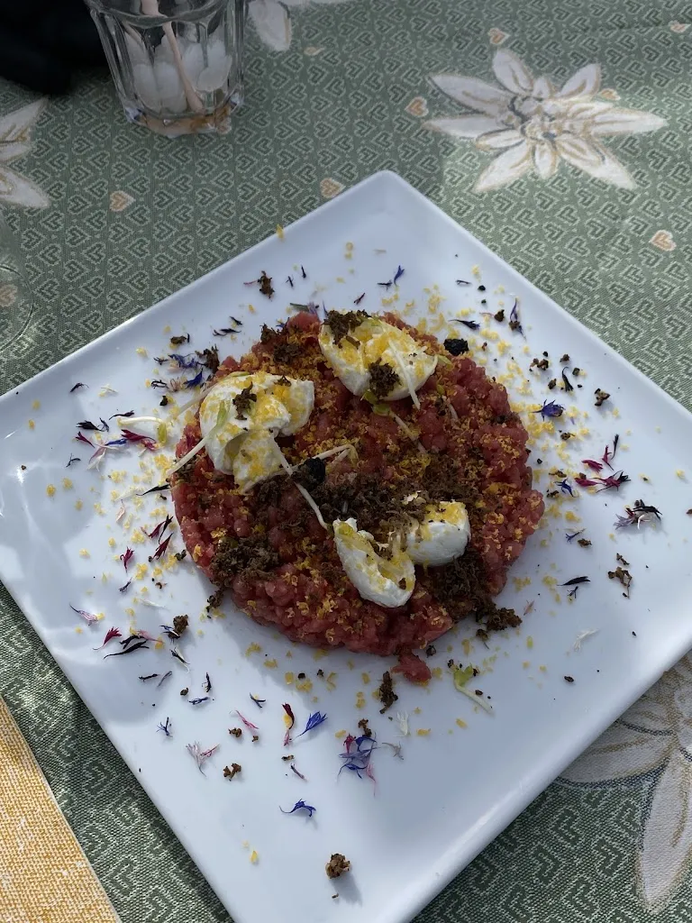 Anna Barbut_La Grolla Chalet & Restaurant_Courmayeur_review