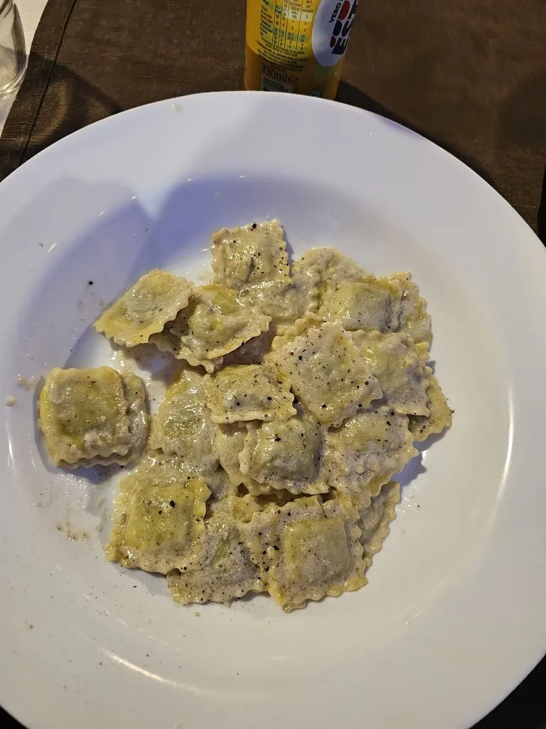Małgorzata Laurman_Trattoria dell’asilo_Caravonica_review