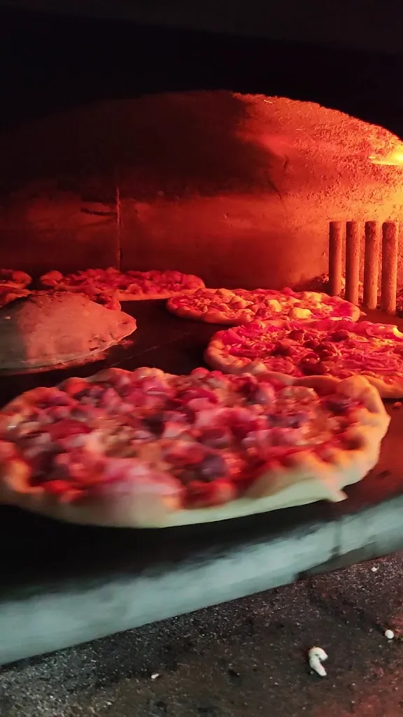 Blanche Pizzeria_Carasco_slider_image_2