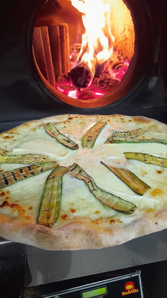 Pizza Chef_Carasco_slider_image_2