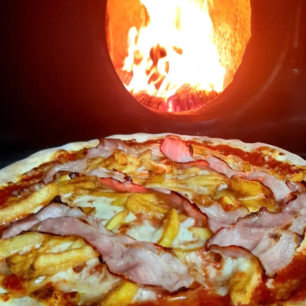 Pizza Chef_Carasco_slider_image_3