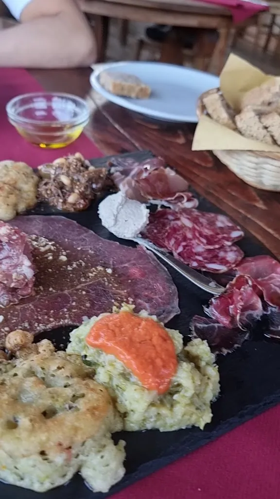 Luca Di Martino_Restaurant @ Agriturismo Il Filo di Paglia_Carrodano_review