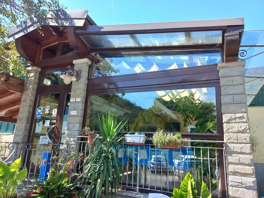 mario parodi_Trattoria-Tabacchi Toso Giovanni_Carrodano_recensione