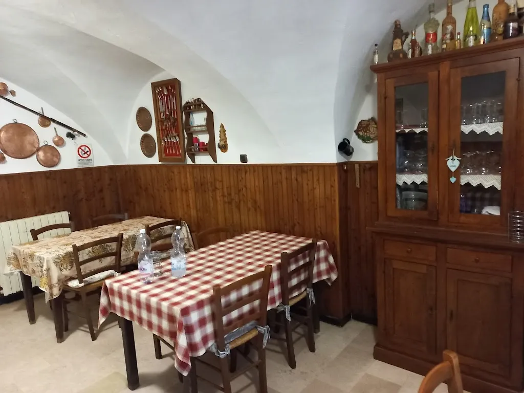 Trattoria-Tabacchi Toso Giovanni_Carrodano_slider_image_3