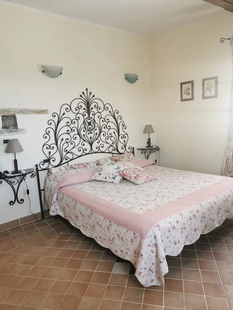 Farmhouse Cascina Il Poggio_Casanova Lerrone_slider_image_1