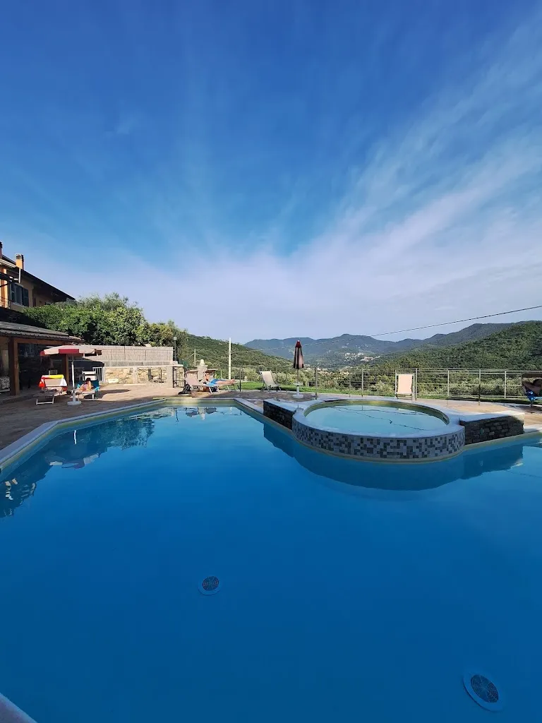 Jasper_Agriturismo Gli Ulivi_Casanova Lerrone_review