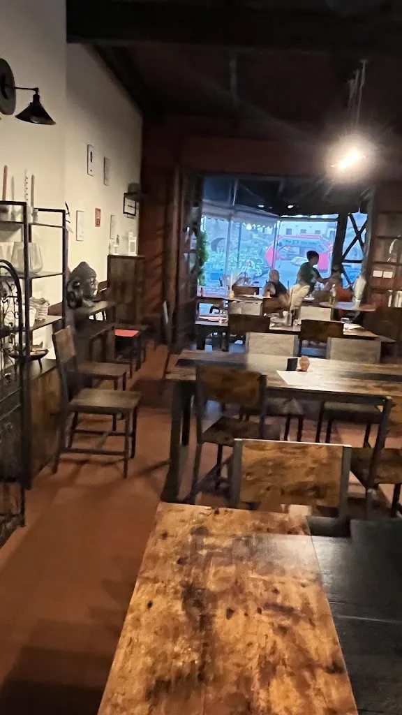 L'Oste al 16_Casanova Lerrone_slider_image_1