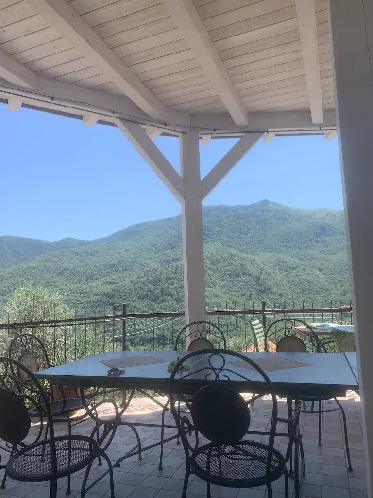 Ristorante Al Frantoio- Agriturismo il nido delle rondini restaurant in Casanova Lerrone