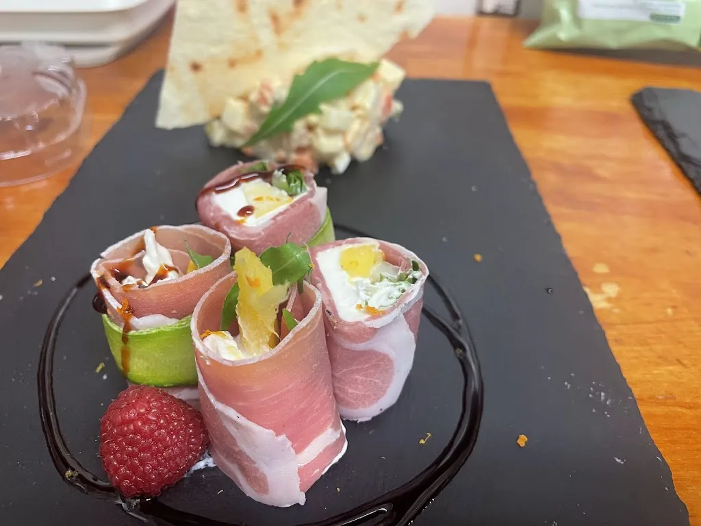 Il cardellino rosso_Casanova Lerrone_slider_image_1