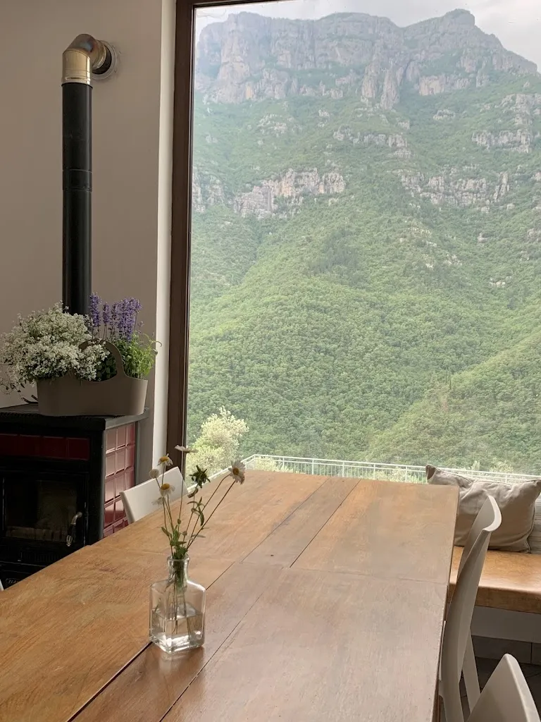 Narudee Oschmann_Crag inSide_Castelbianco_review