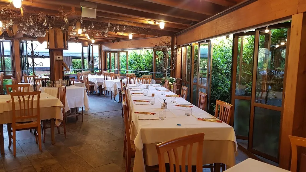 Trattoria Pizzeria Al Castellaro_Castellaro_slider_image_1