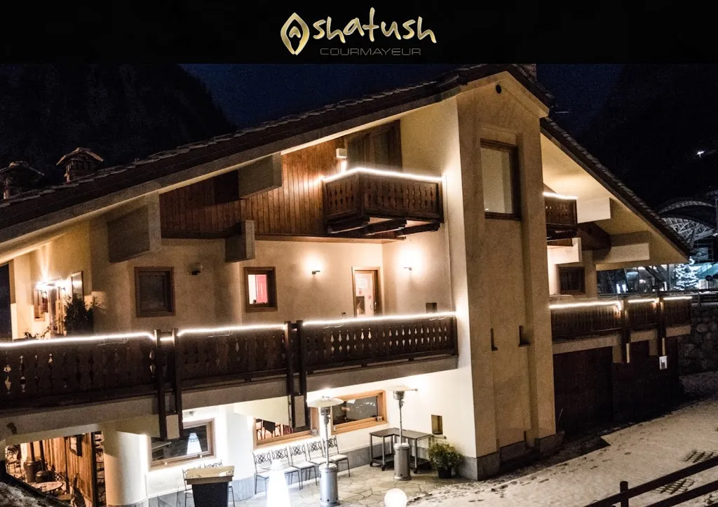 Shatush Mont Blanc restaurant in Courmayeur