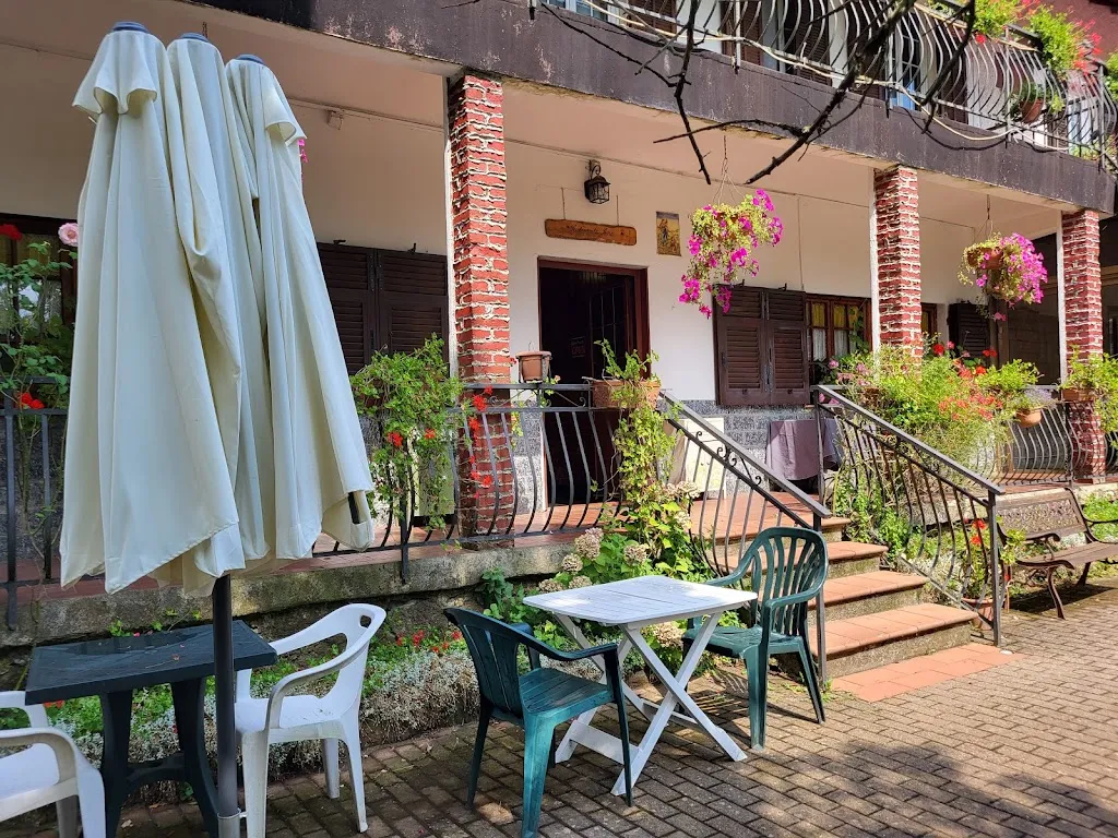 Ristorante Pino restaurant in Ceranesi