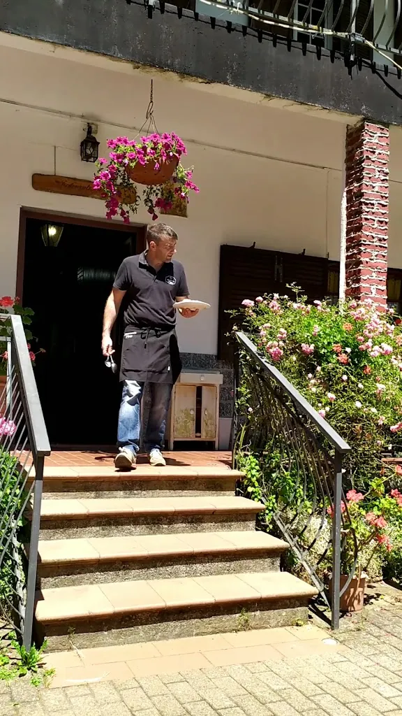 Ristorante Pino_Ceranesi_slider_image_2