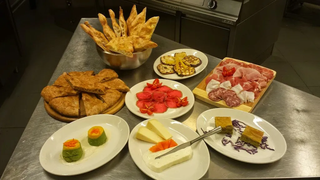 Focacceria Da Francesco_Castelnuovo Magra_slider_image_3