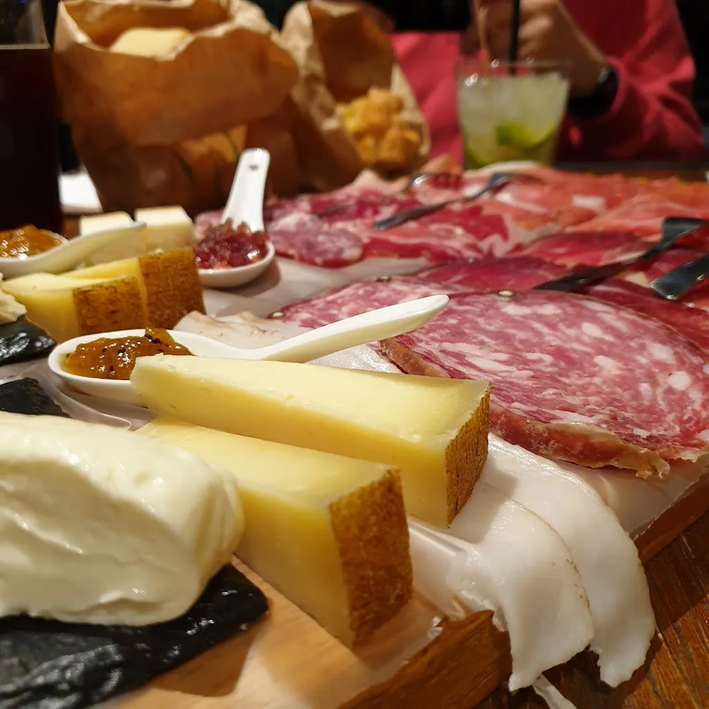 Menu_Castelnuovo's Crazy Beer_Castelnuovo Magra_image_7