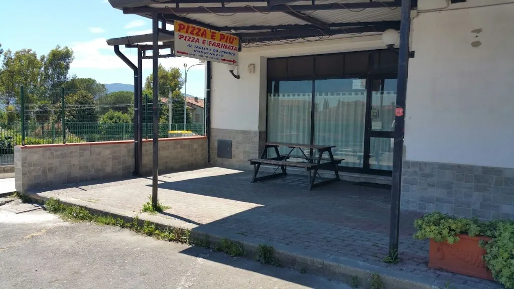 Pizza E Più restaurant in Castelnuovo Magra