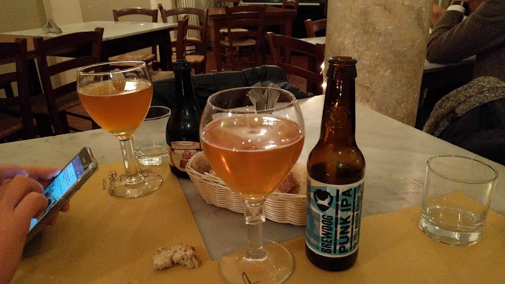 Riccardo Mannella_I Fondachi_Castelnuovo Magra_review