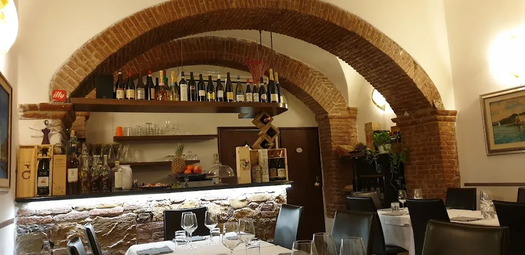 Hosteria La Pesca restaurant in Celle Ligure