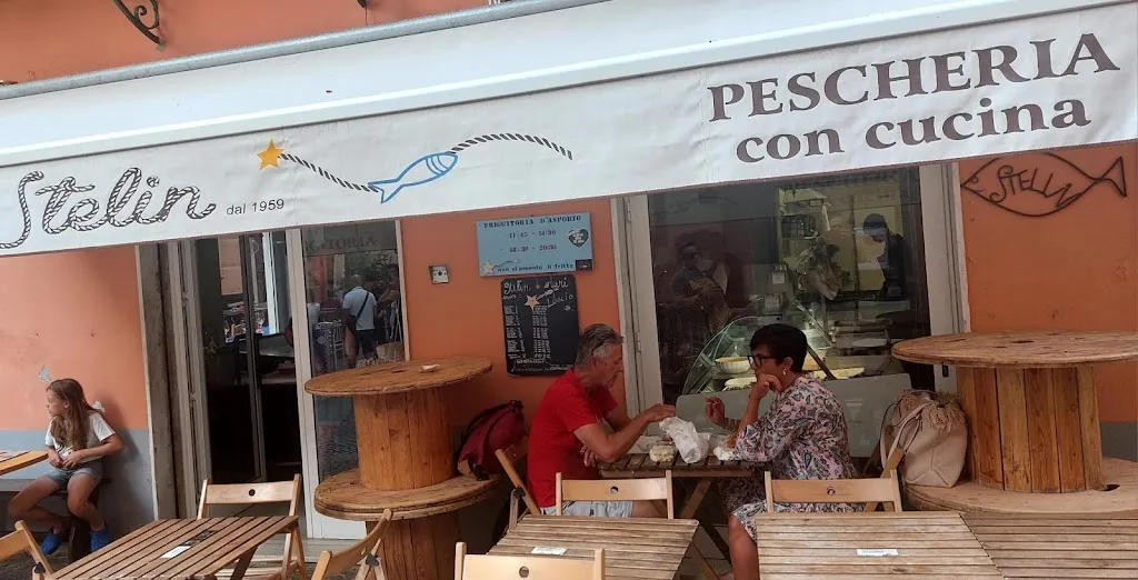 Fish Fryer Franca "Stelin" restaurant in Celle Ligure